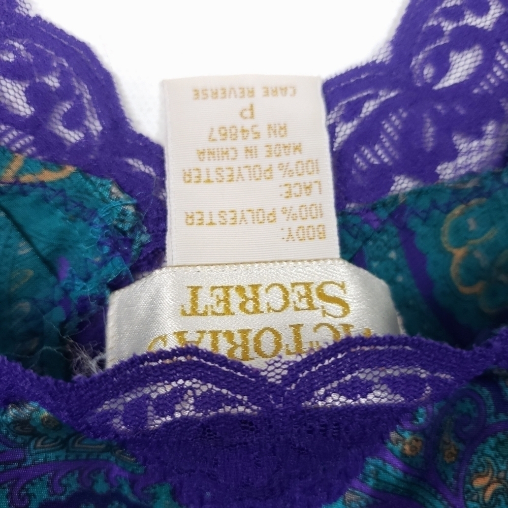 Victoria's Secret vintage Gold Lable lace trim Nightie size P - Picture 6 of 6